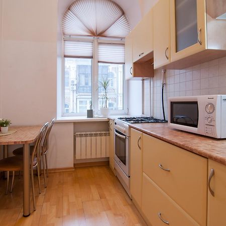 Home-Hotel Apartments-Mykhailivska Kiev Eksteriør bilde
