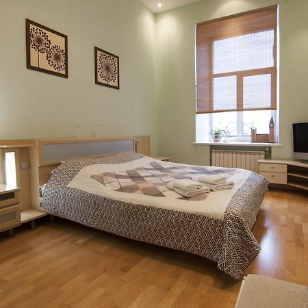 Home-Hotel Apartments-Mykhailivska Kiev Eksteriør bilde