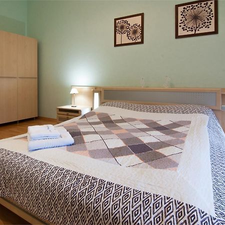 Home-Hotel Apartments-Mykhailivska Kiev Eksteriør bilde