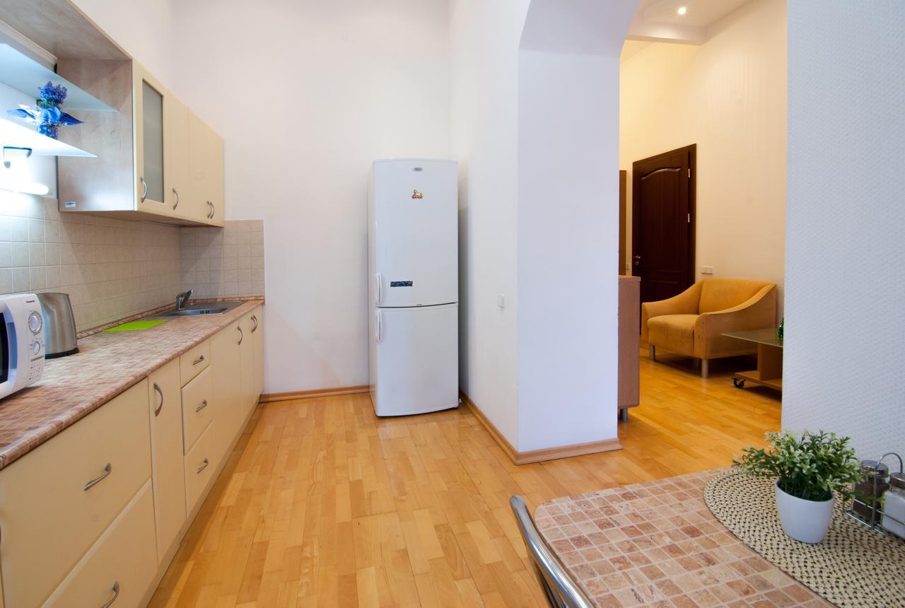 Home-Hotel Apartments-Mykhailivska Kiev Eksteriør bilde