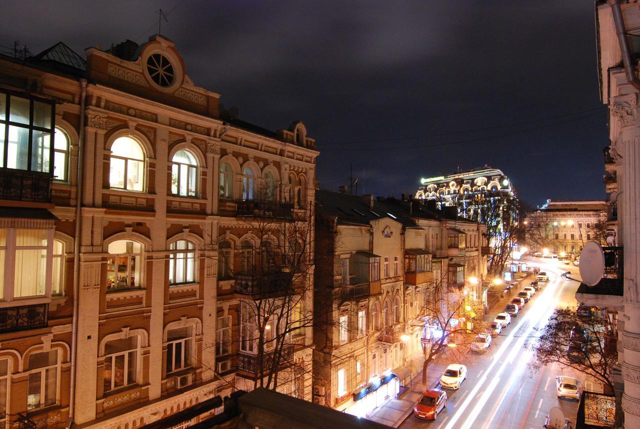 Home-Hotel Apartments-Mykhailivska Kiev Eksteriør bilde