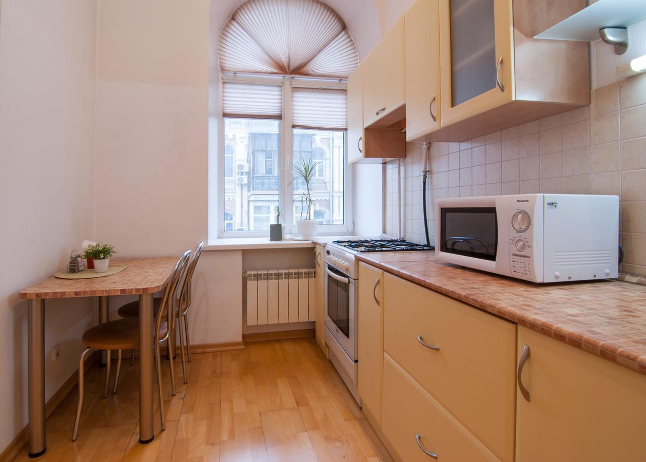 Home-Hotel Apartments-Mykhailivska Kiev Eksteriør bilde