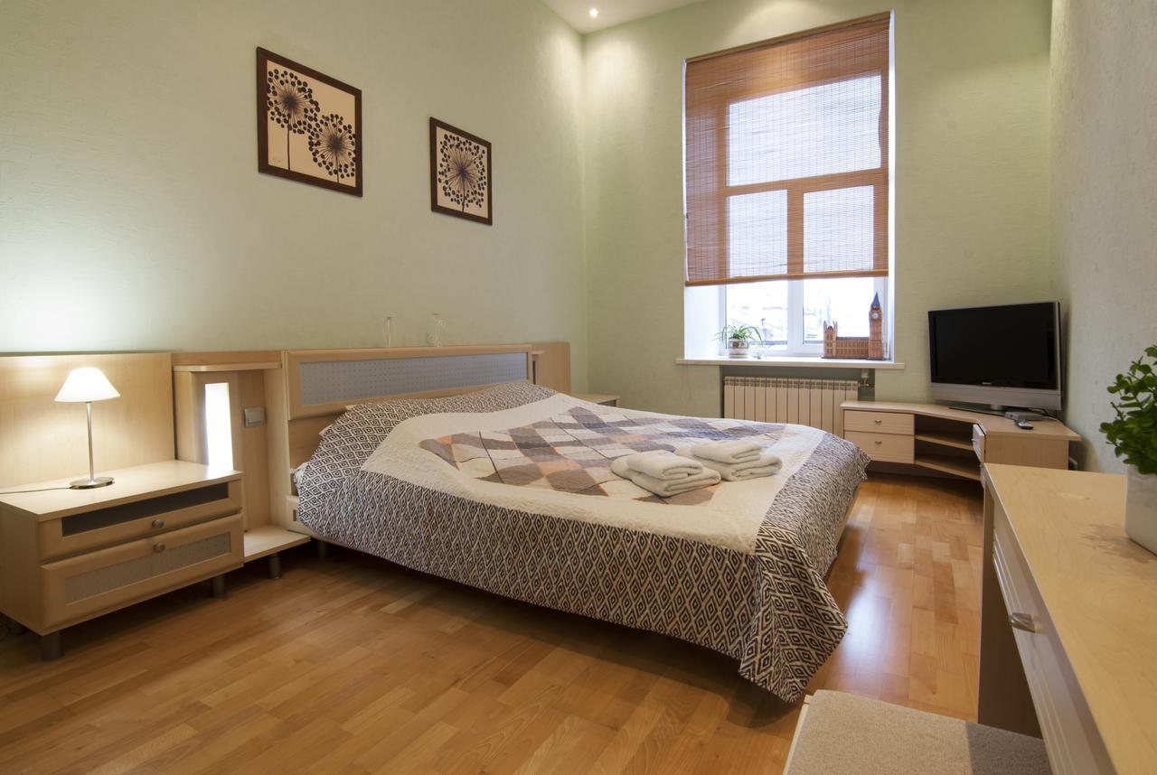 Home-Hotel Apartments-Mykhailivska Kiev Eksteriør bilde