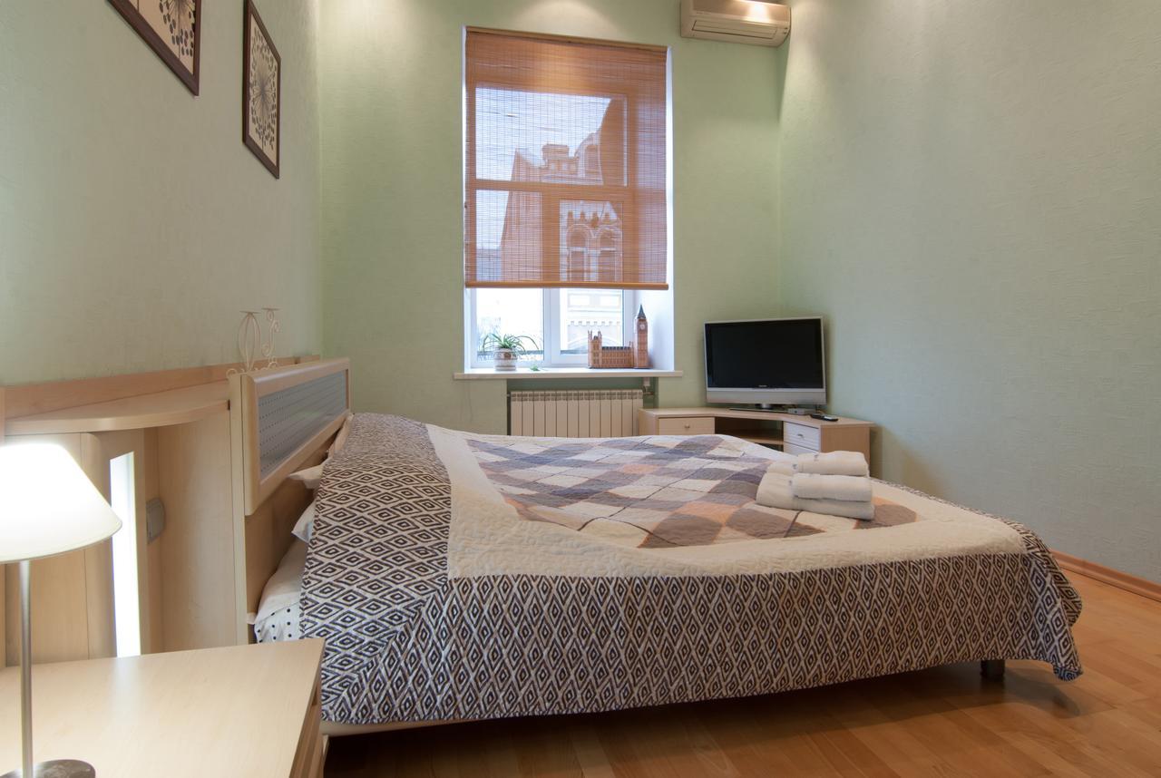 Home-Hotel Apartments-Mykhailivska Kiev Eksteriør bilde