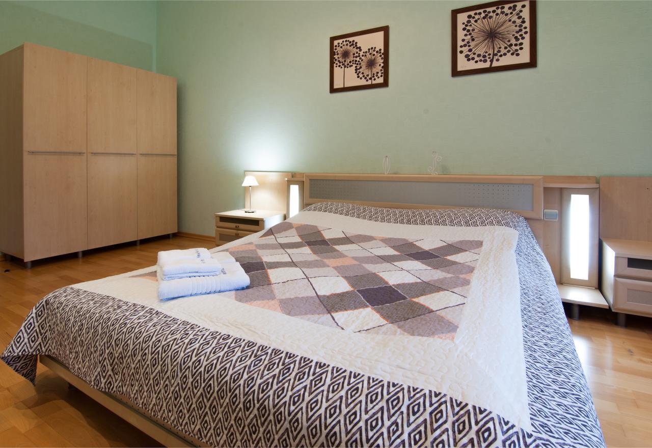 Home-Hotel Apartments-Mykhailivska Kiev Eksteriør bilde