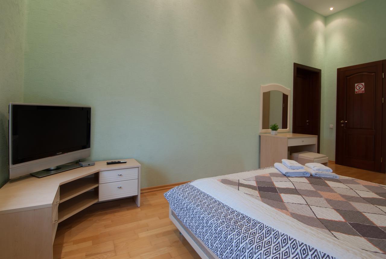 Home-Hotel Apartments-Mykhailivska Kiev Eksteriør bilde
